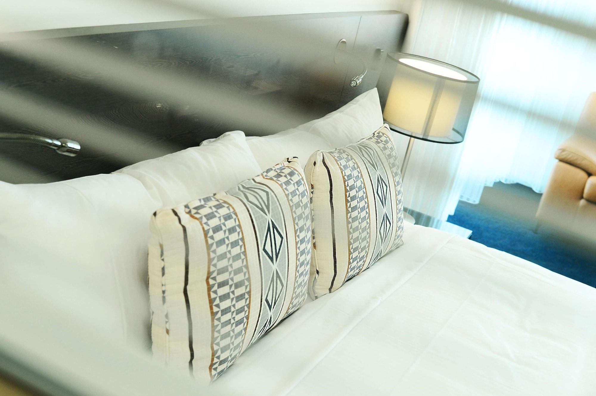 Oaks Gladstone Grand Hotel Esterno foto