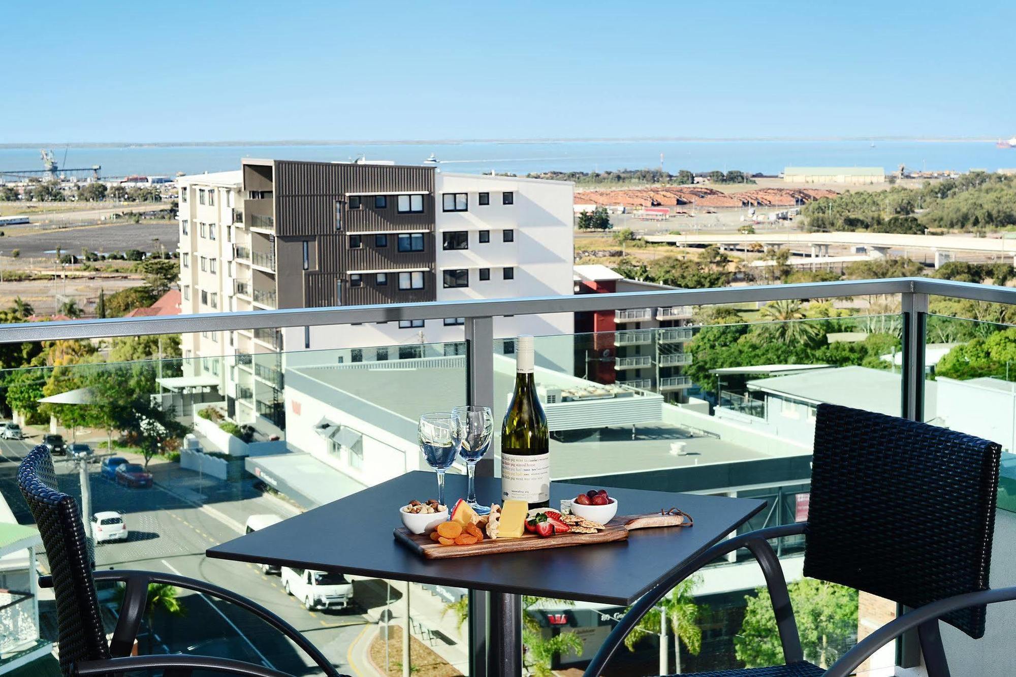 Oaks Gladstone Grand Hotel Esterno foto